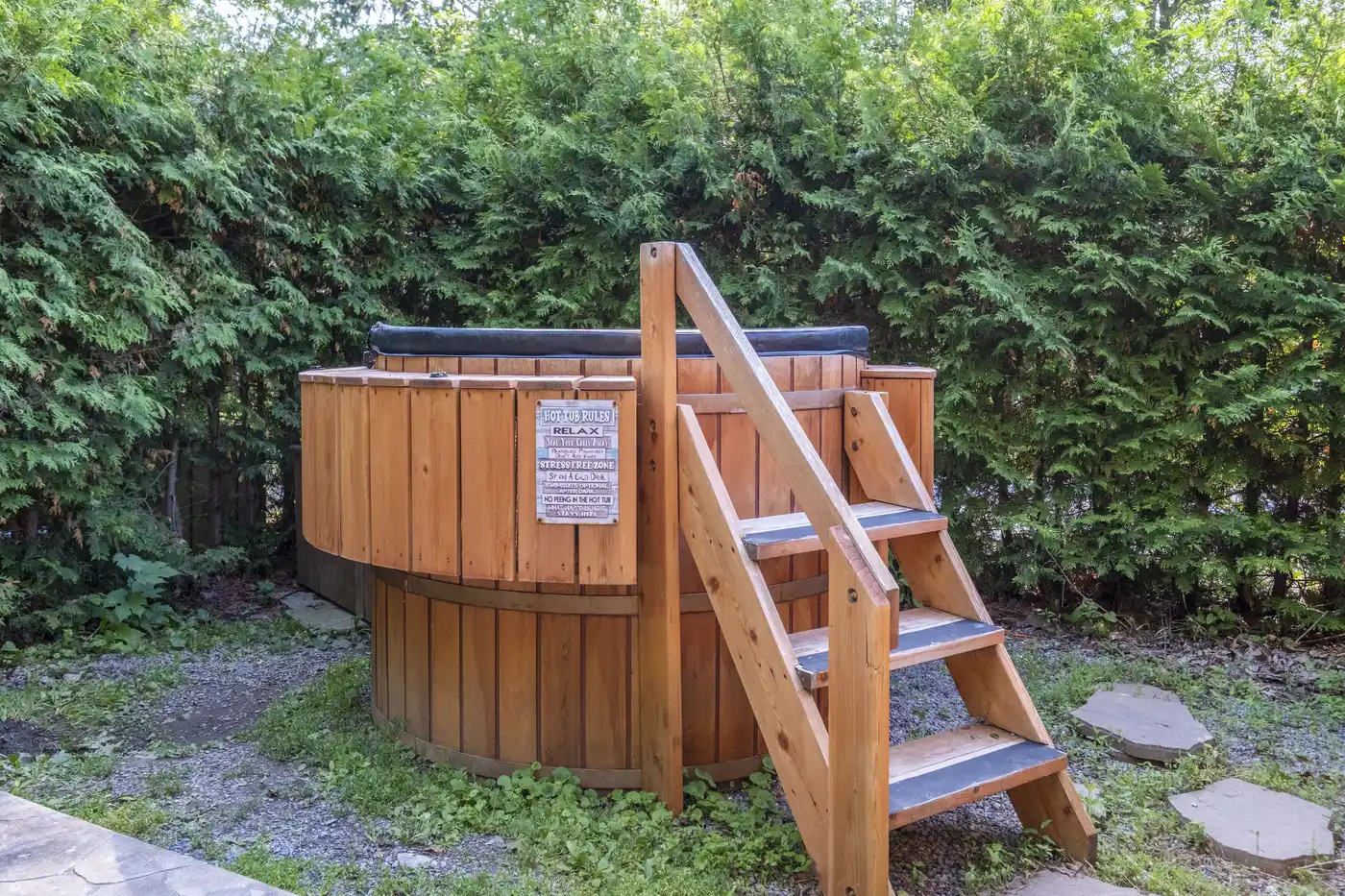Private hot tub at Paradise Escape