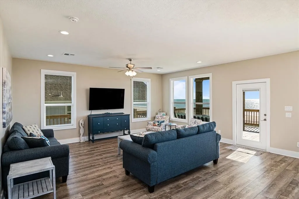 fa054d8e417a4bbe86f064c5d4fa83d4 | Beachhouse | Texas | TX | Vacation Homes | Galveston | Crystal Beach | Kokomo | Breezy Days | Beachfront Elegance | Sunrise Serenity | Southern Sands Property Management, LLC