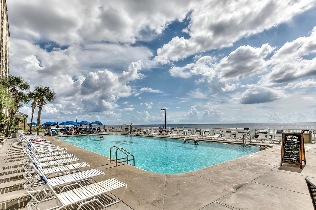Heated pool