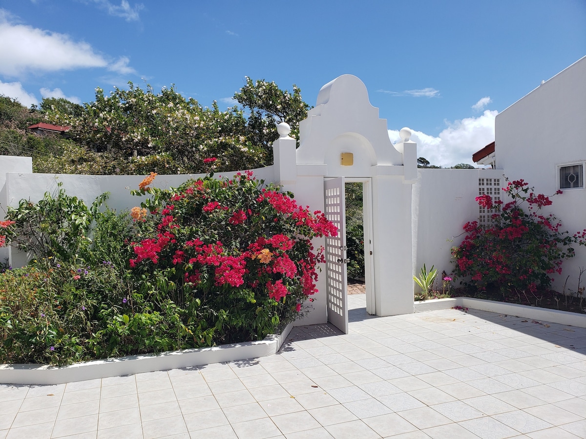 Courtyard Entry
