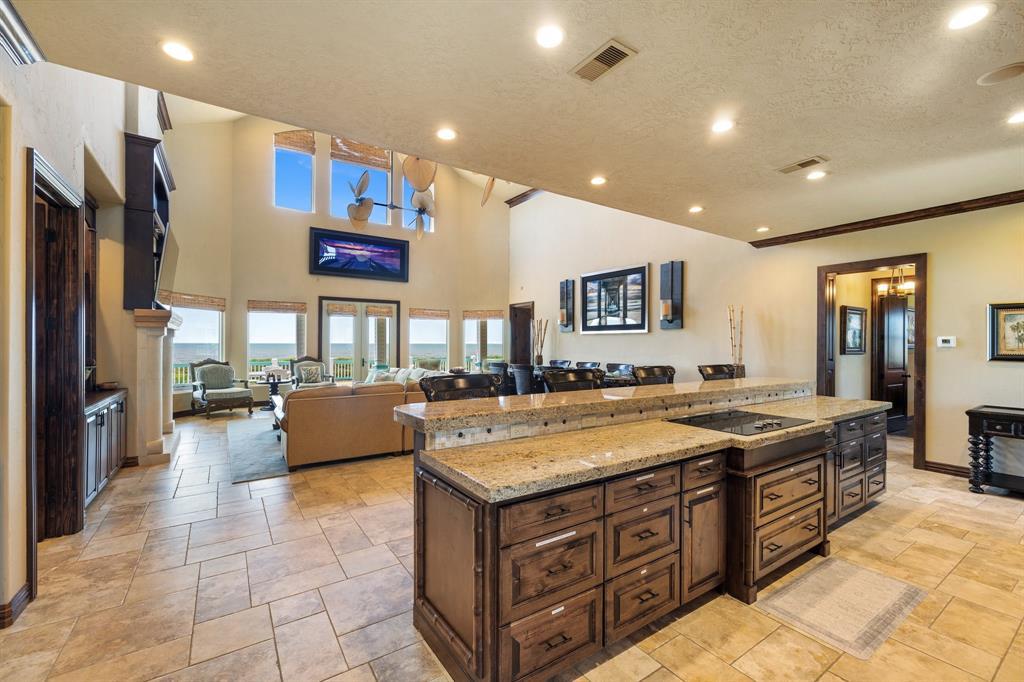 fa181d2b836a41009c6613bfacbb472d | Beachhouse | Texas | TX | Vacation Homes | Galveston | Crystal Beach | Kokomo | Breezy Days | Beachfront Elegance | Sunrise Serenity | Southern Sands Property Management, LLC