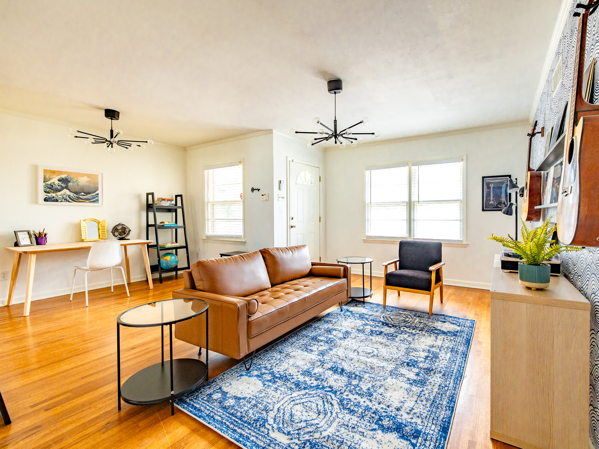 Welcome home! Our entry den is cozy and inviting, perfect for relaxing after a day of play and sightseeing.