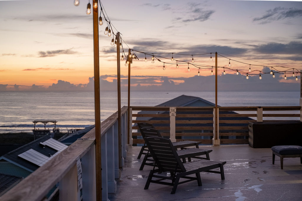 Sunrise or sunset... Rooftop views!