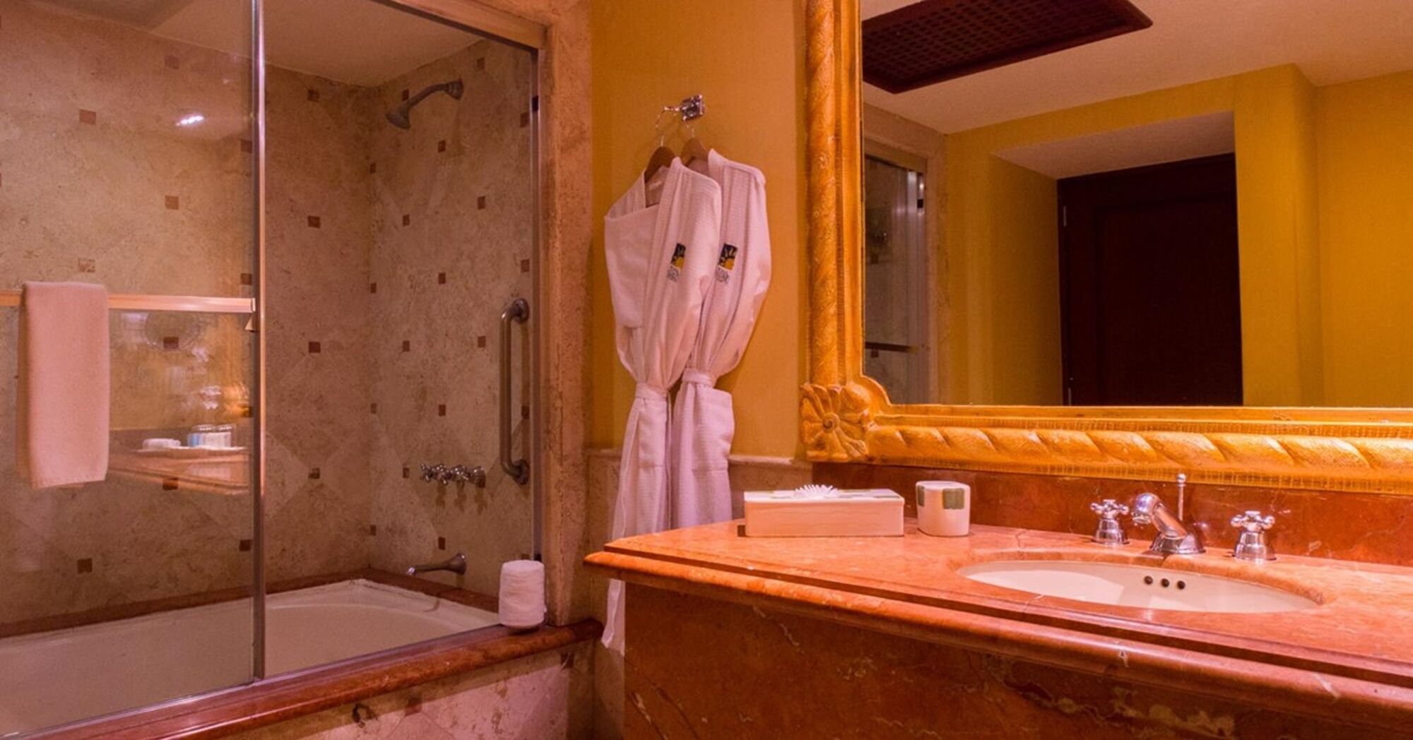 Owner Master Suite at Playa Grande, Vacation Travel Exclusives