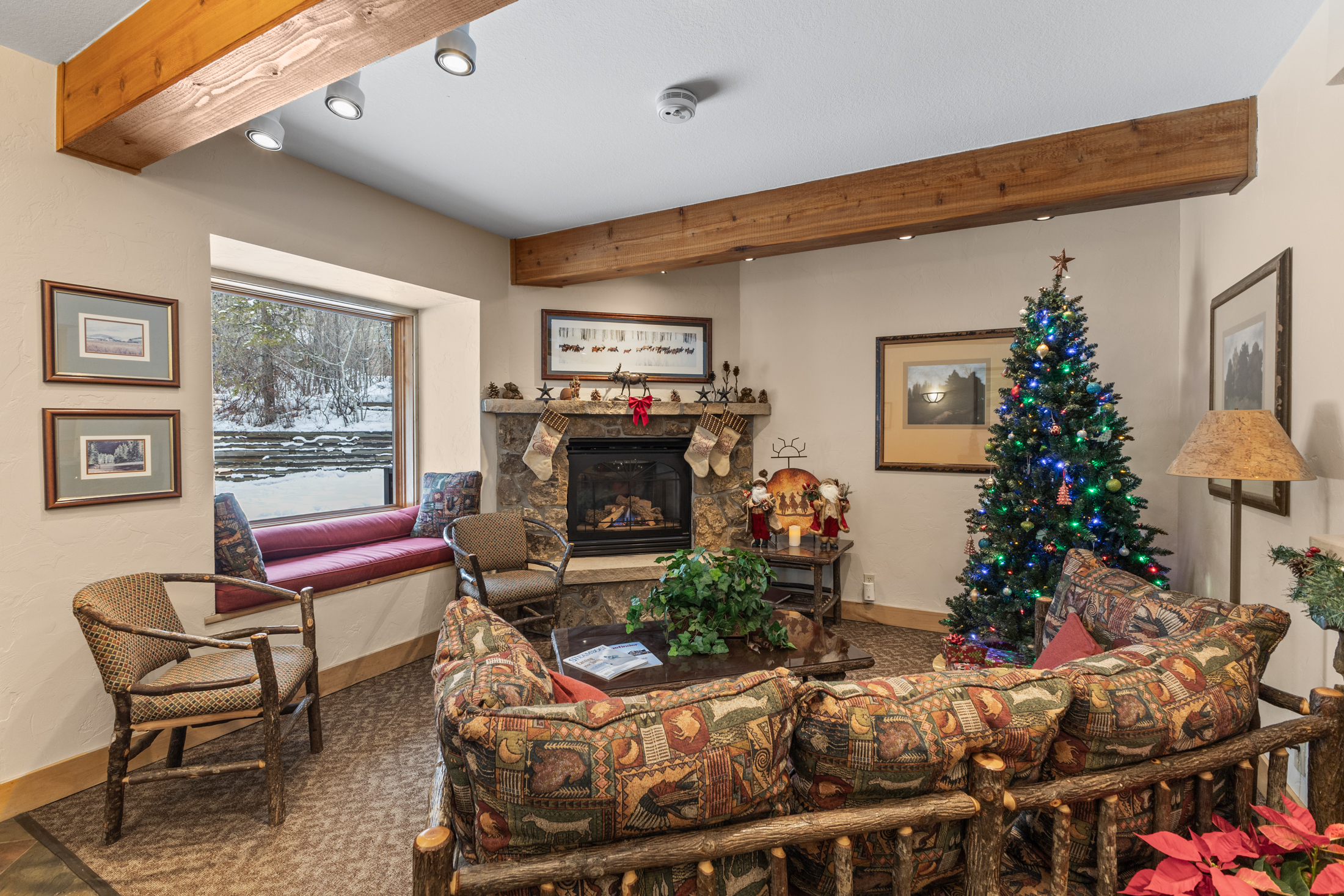 Communal Area by Front Desk