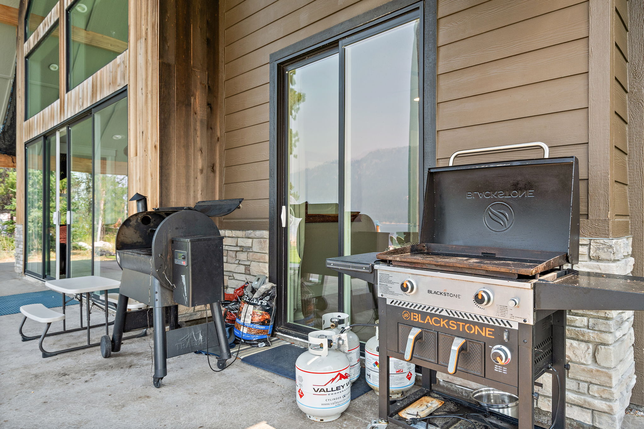 Traeger & Blackstone Grills