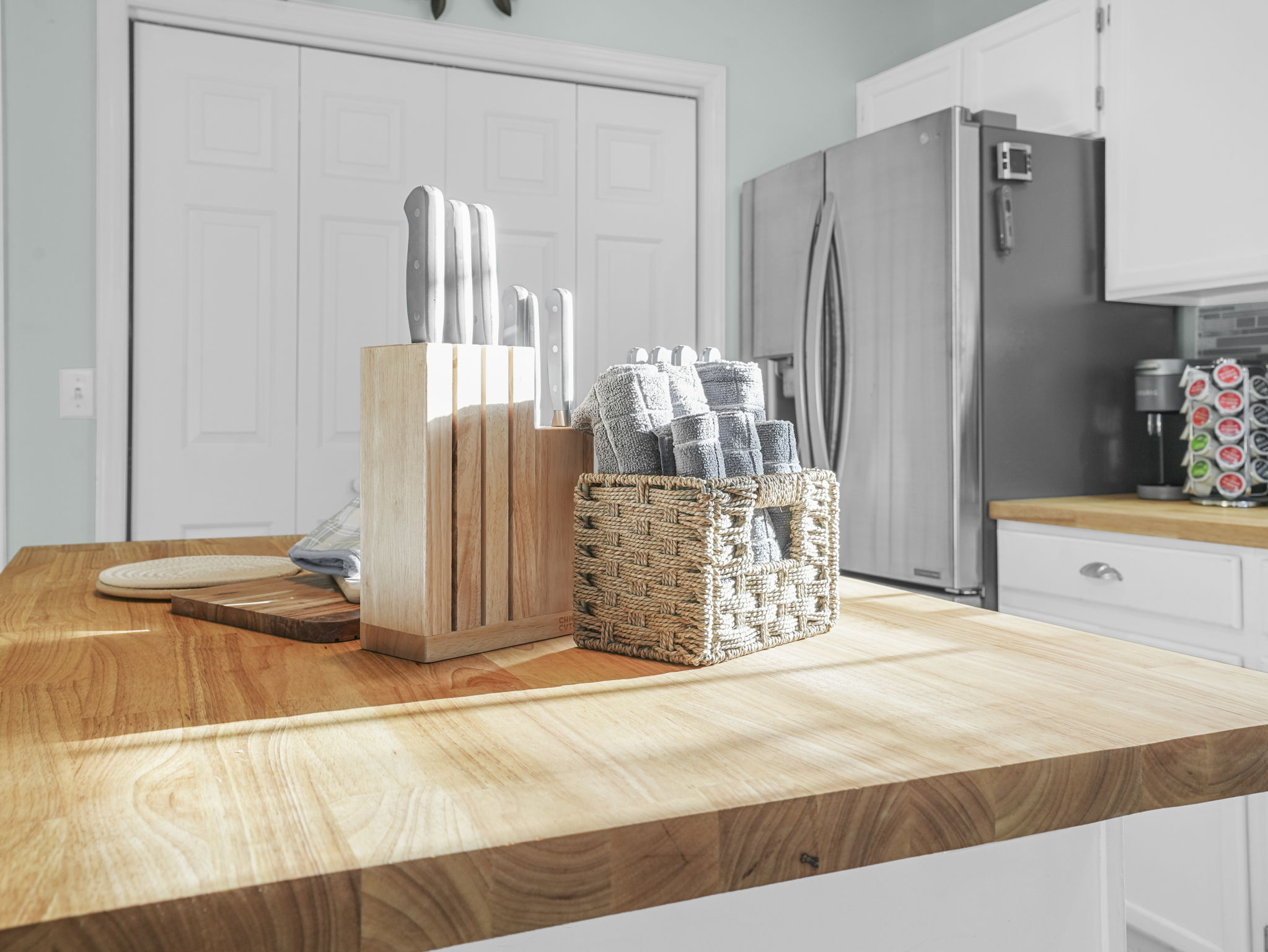 Kitchen, Island, Knife Blocks