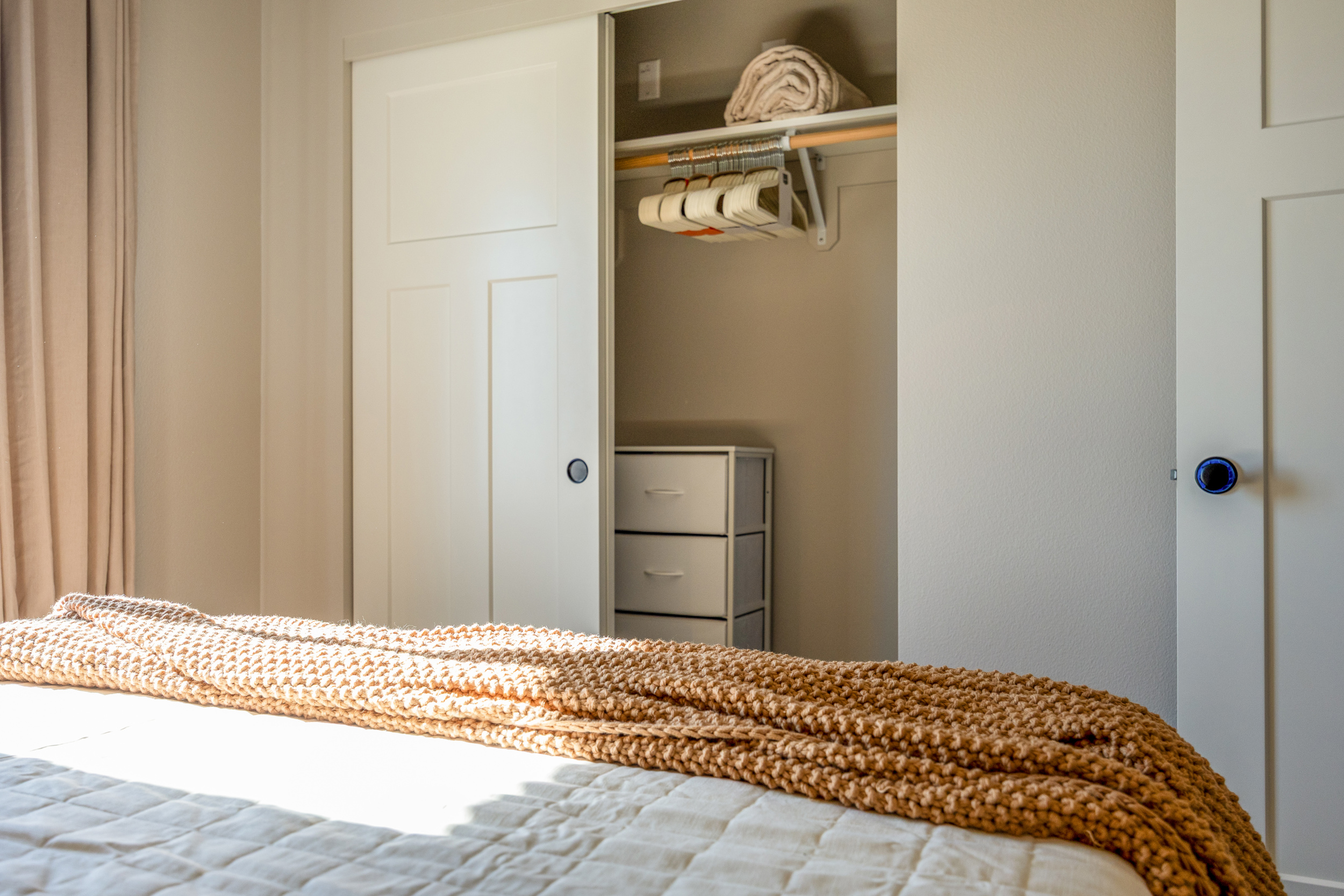 Extra blankets | Extra hangers | Laundry basket | Dresser