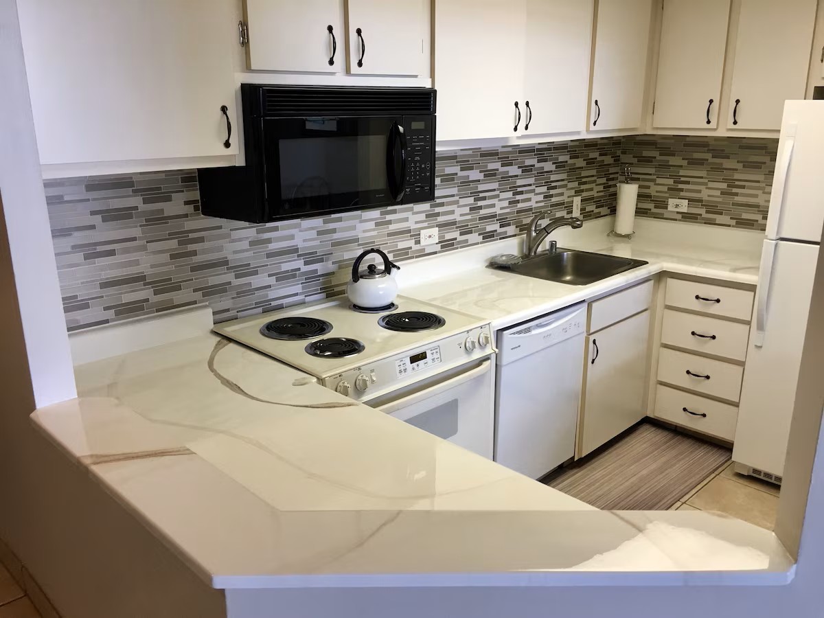 Well-appointed kitchen with everything you need