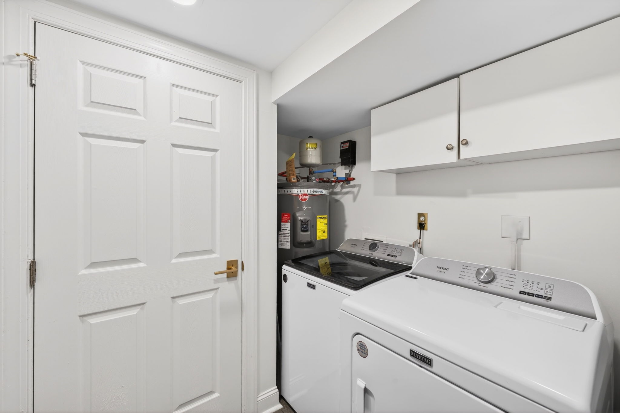 Laundry Room | 1006 Ocean Blvd, Isle of Palms, SC | 102 Dunescape | IOP Escapes