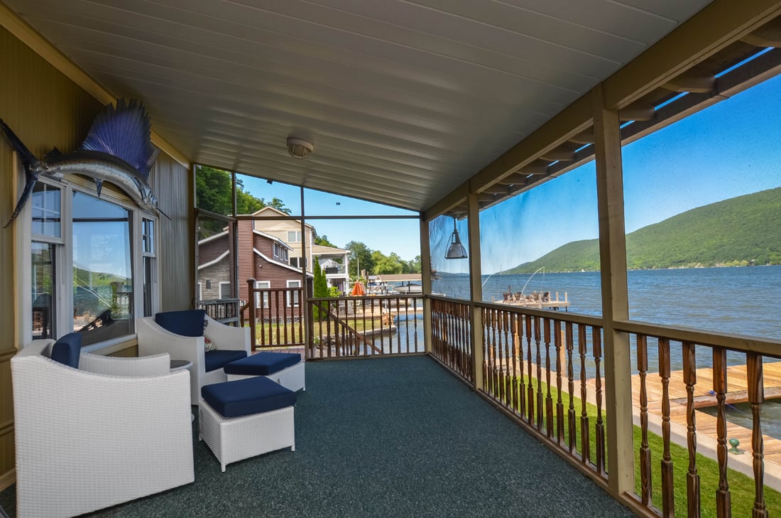 Imagine relaxing on your private patio, where the gentle breeze whispers through the trees and the shimmering waters of the lake stretch as far as the eye can see. This serene outdoor space offers the perfect escape for those who appreciate nature’s 