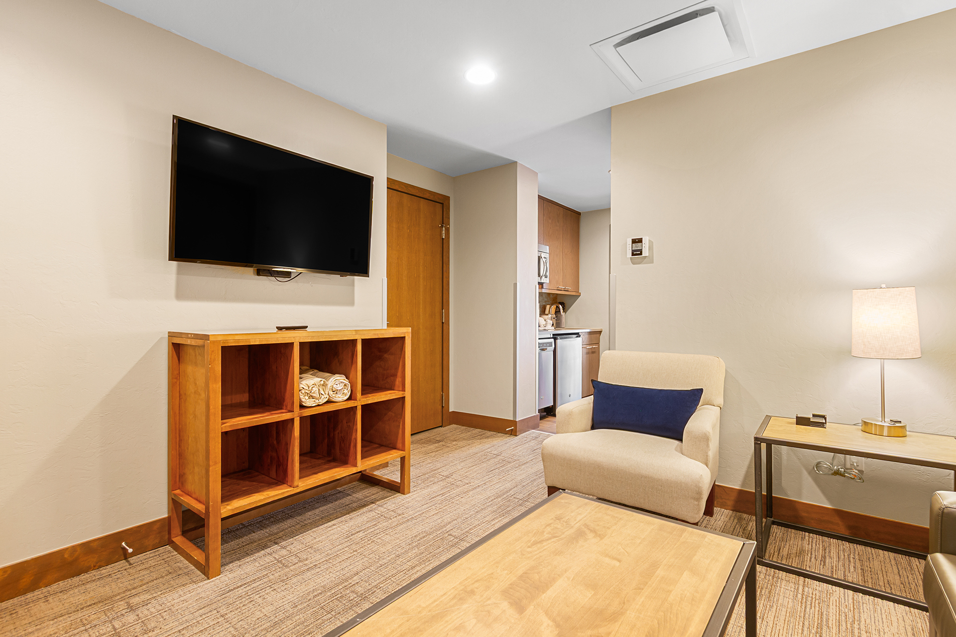 Lock-off living area