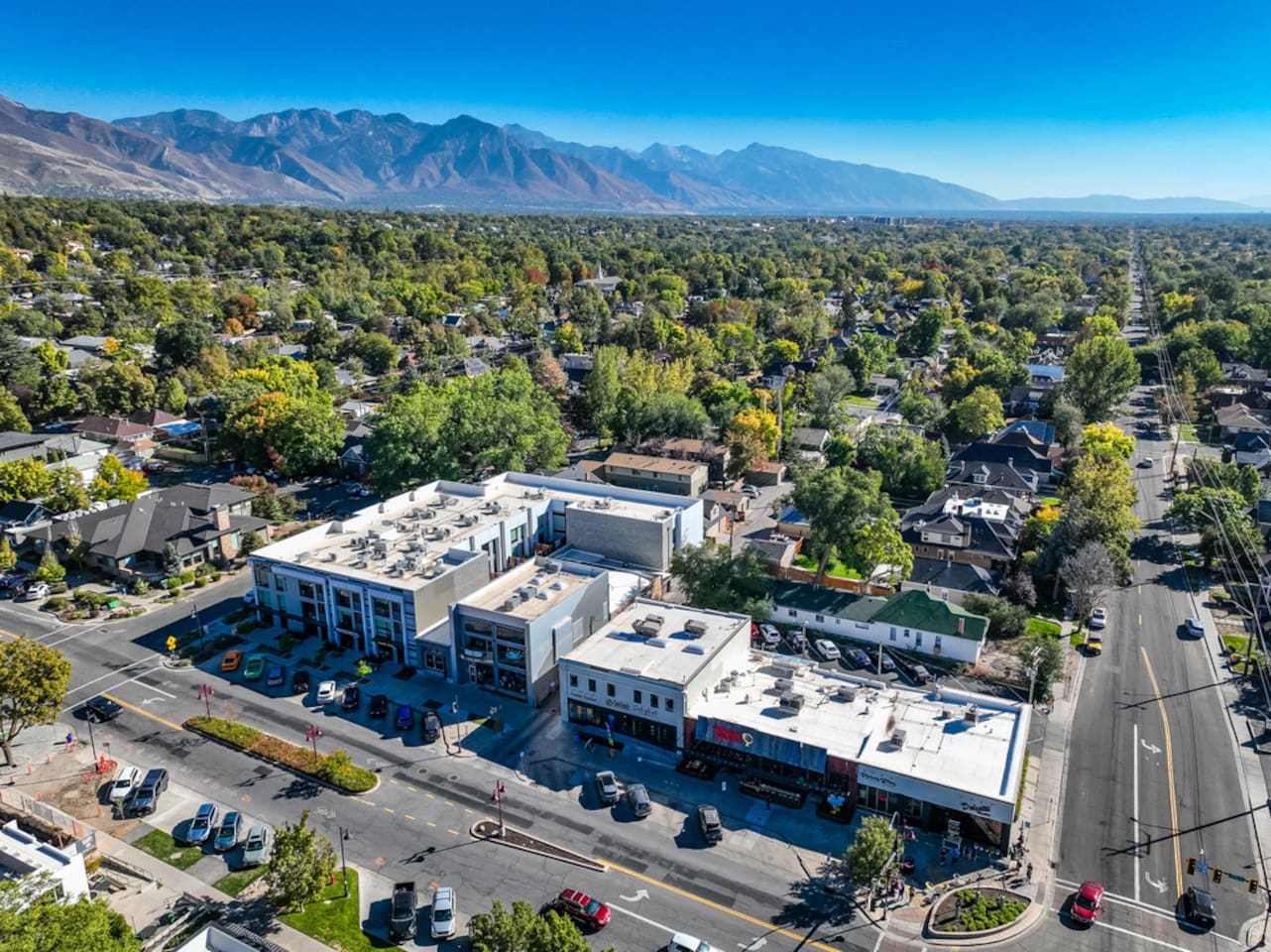 " 9th and 9th is a great neighborhood with lots of good dining. Walkable to downtown and the U within 10-15 minutes, 30-40 minutes to ski resorts.  We’ll be back!" - Matt (April 2024)