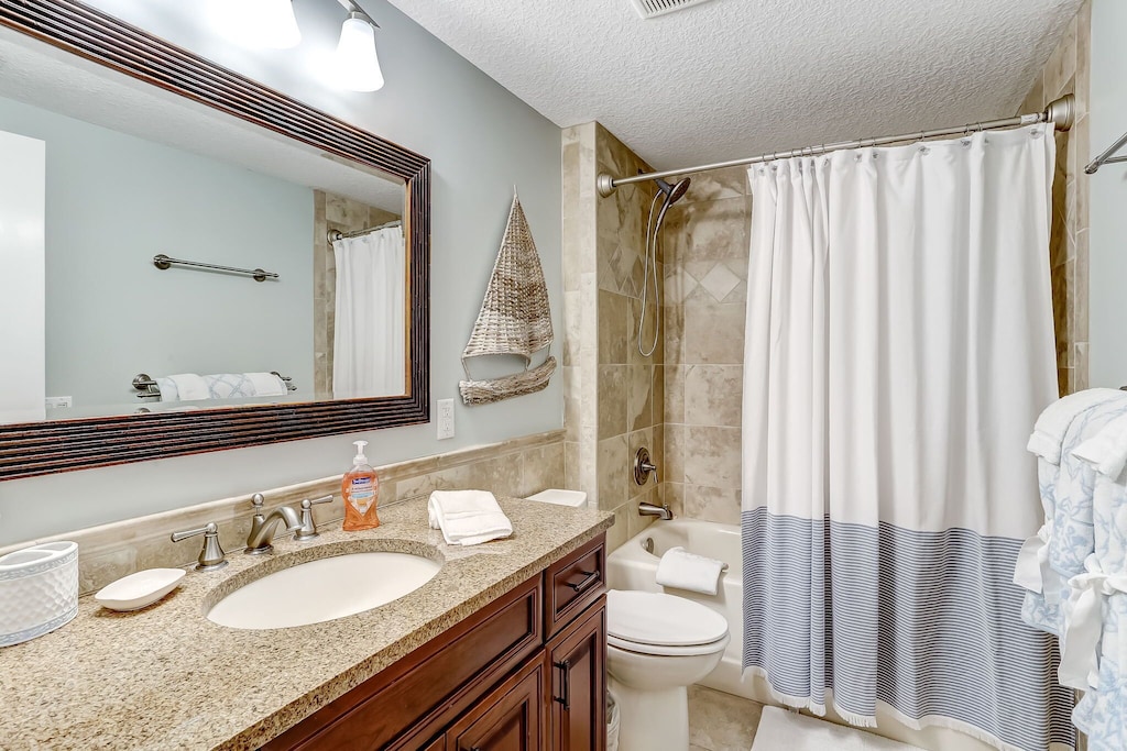 Guest Bath-Tub/Shower combo