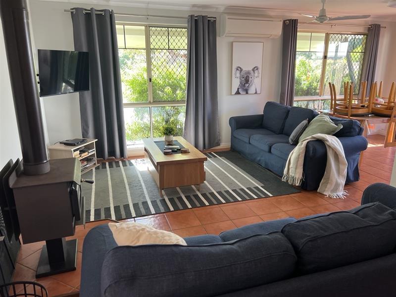 Cosy lounge area with wood fire for Winter months (BYO Wood)