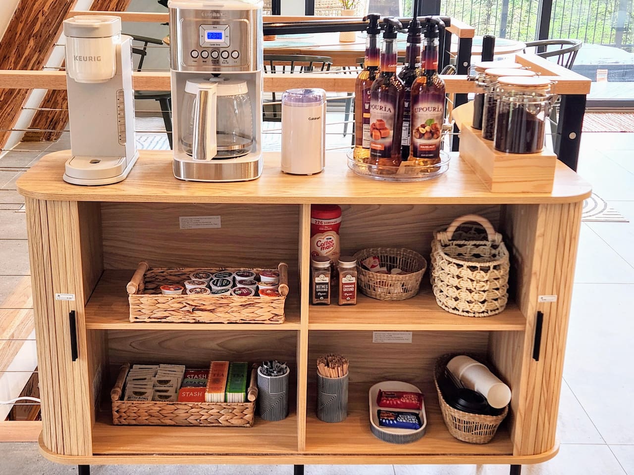 Coffee lovers can enjoy a variety of options at our coffee bar that offers single serve flavors, programmable carafe, ground or beans and decaf.We also have different flavors of tea.