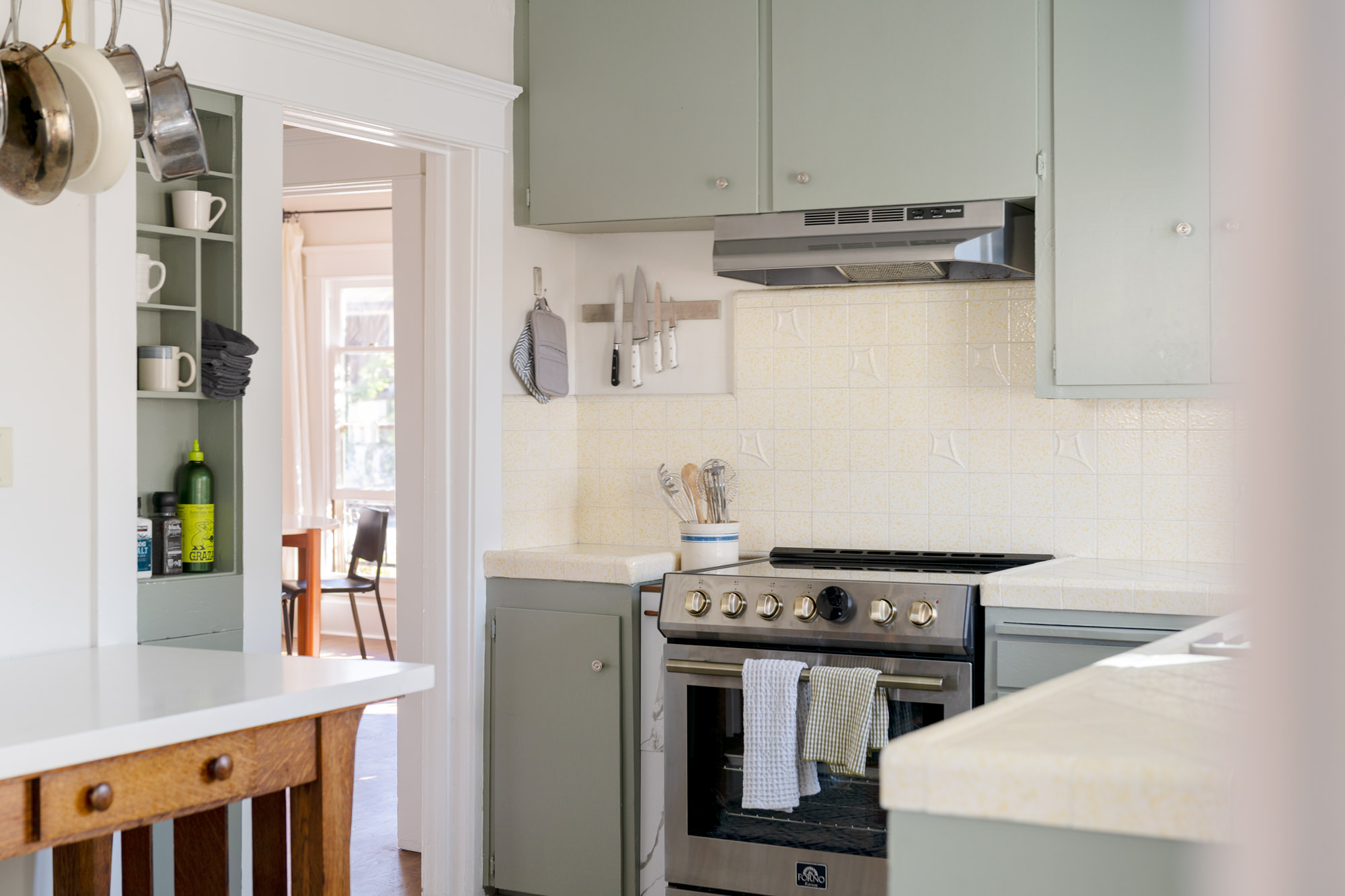 The induction range and electric oven will help you cook anything you need to, while keeping the mess to minimum.