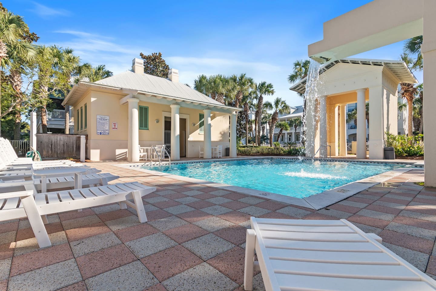 Frangista Community Pool