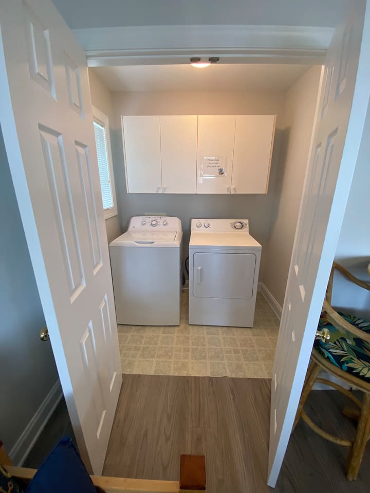 On site Washer & Dryer!