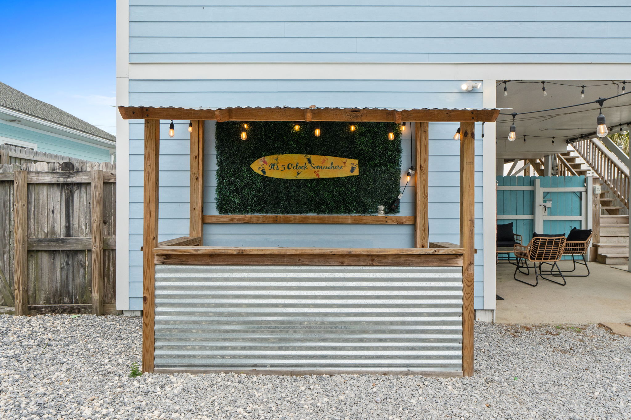 Outdoor Bar Area