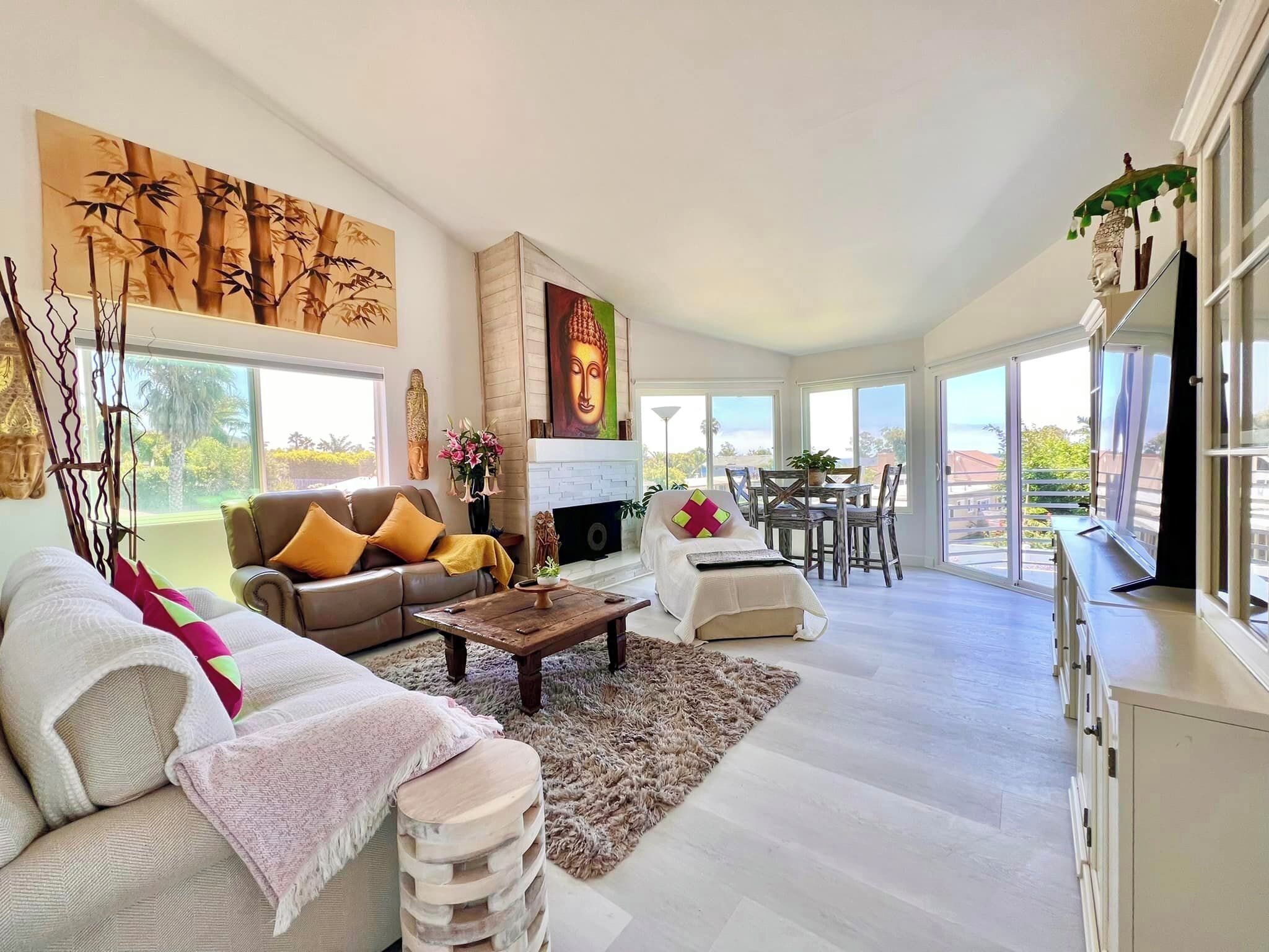 TV/Family room 1
