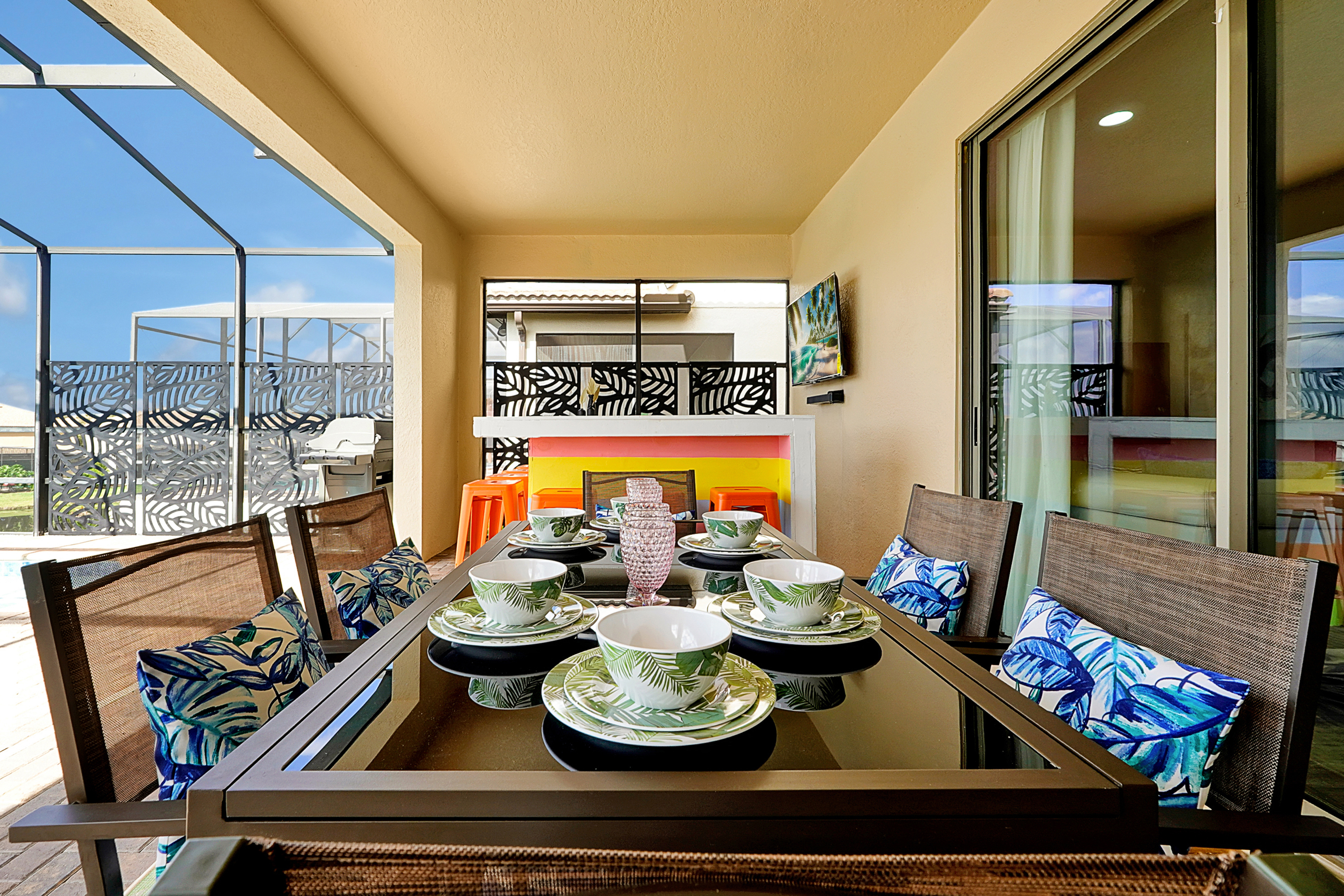 Dining Table-Seating For 6