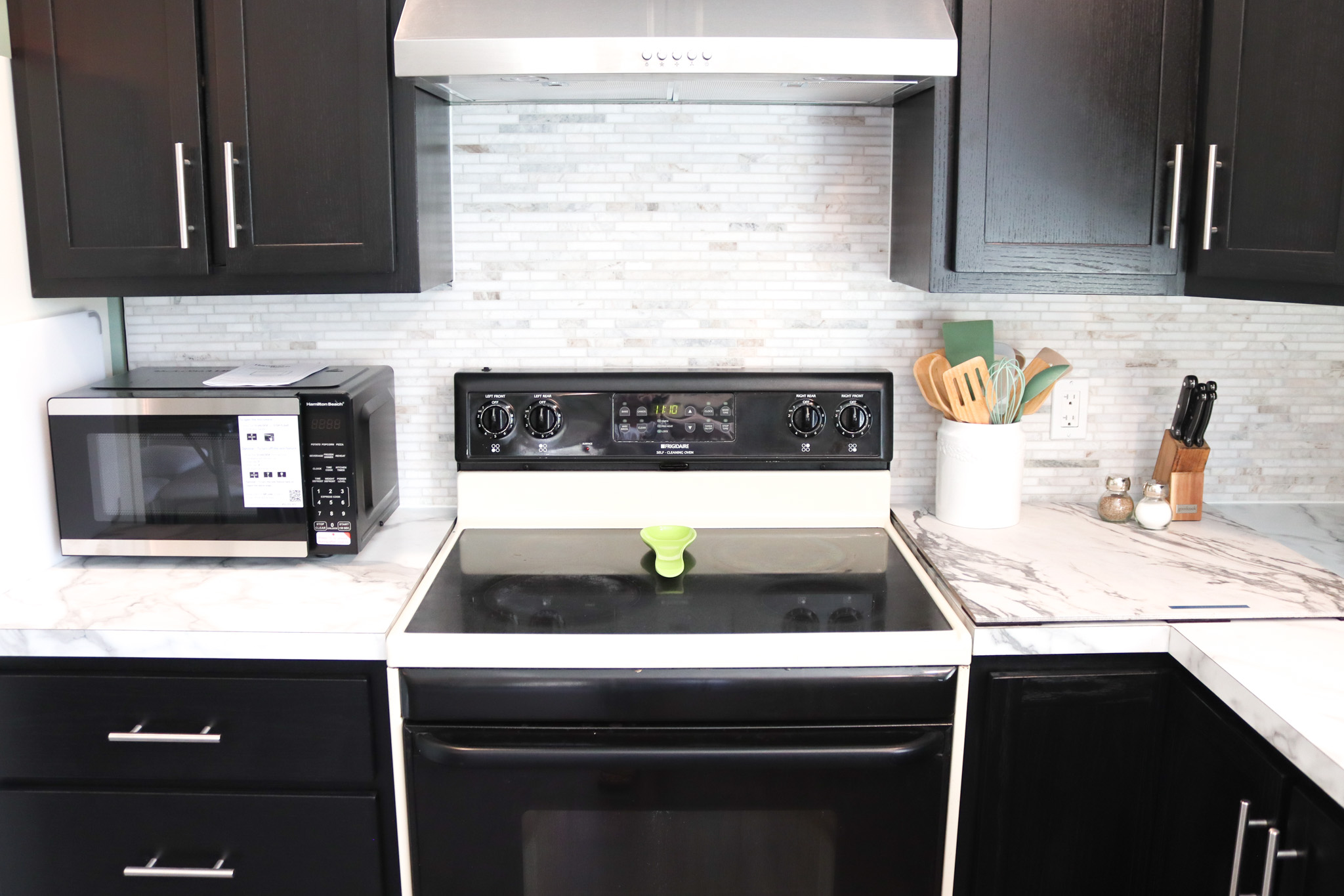 Functional and simple kitchen