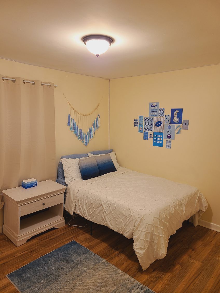 26 Columbia - Queen bed #1