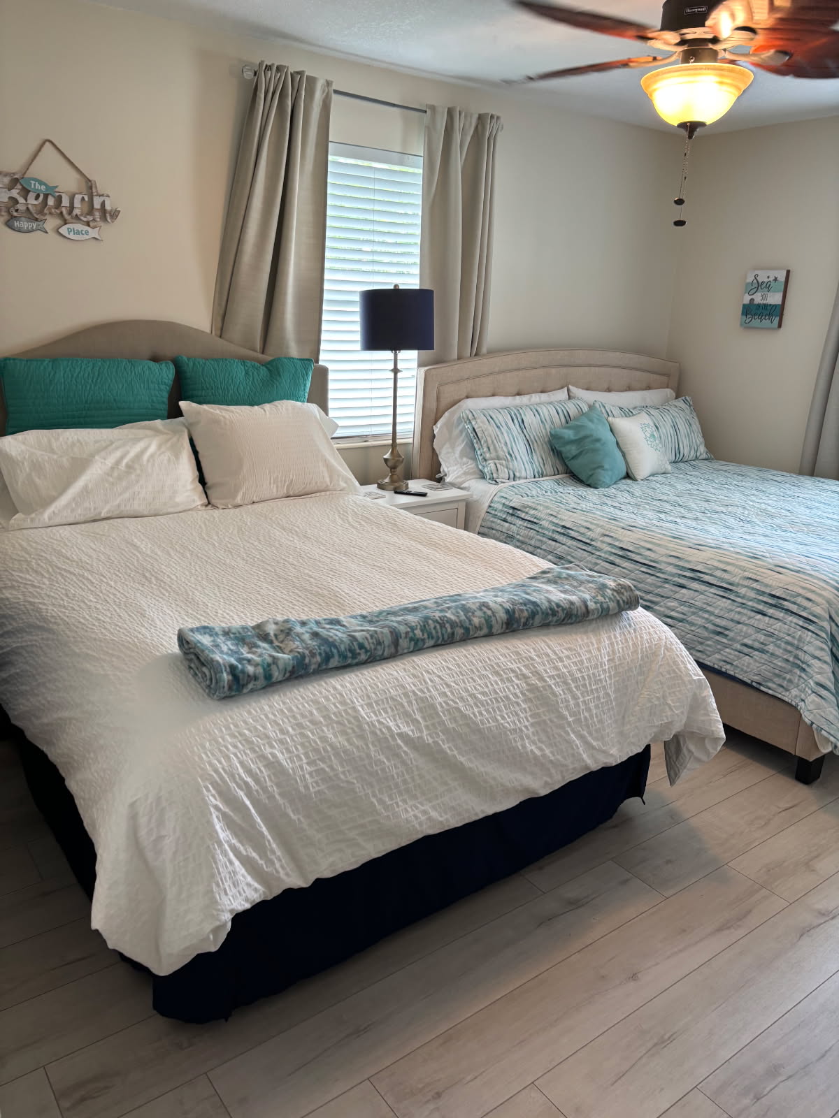 2 Queen Beds