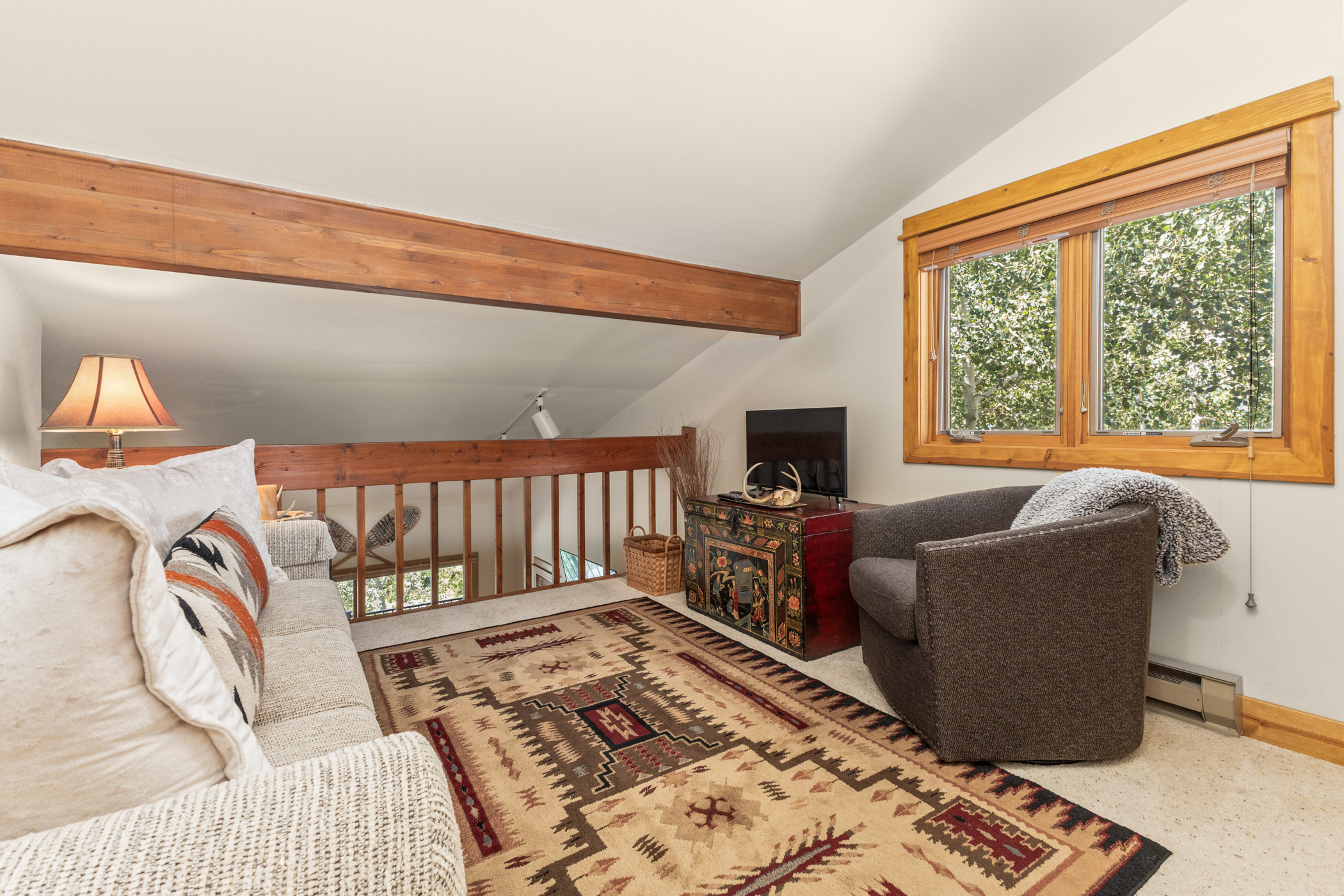 3rd Floor Loft | Smart TV