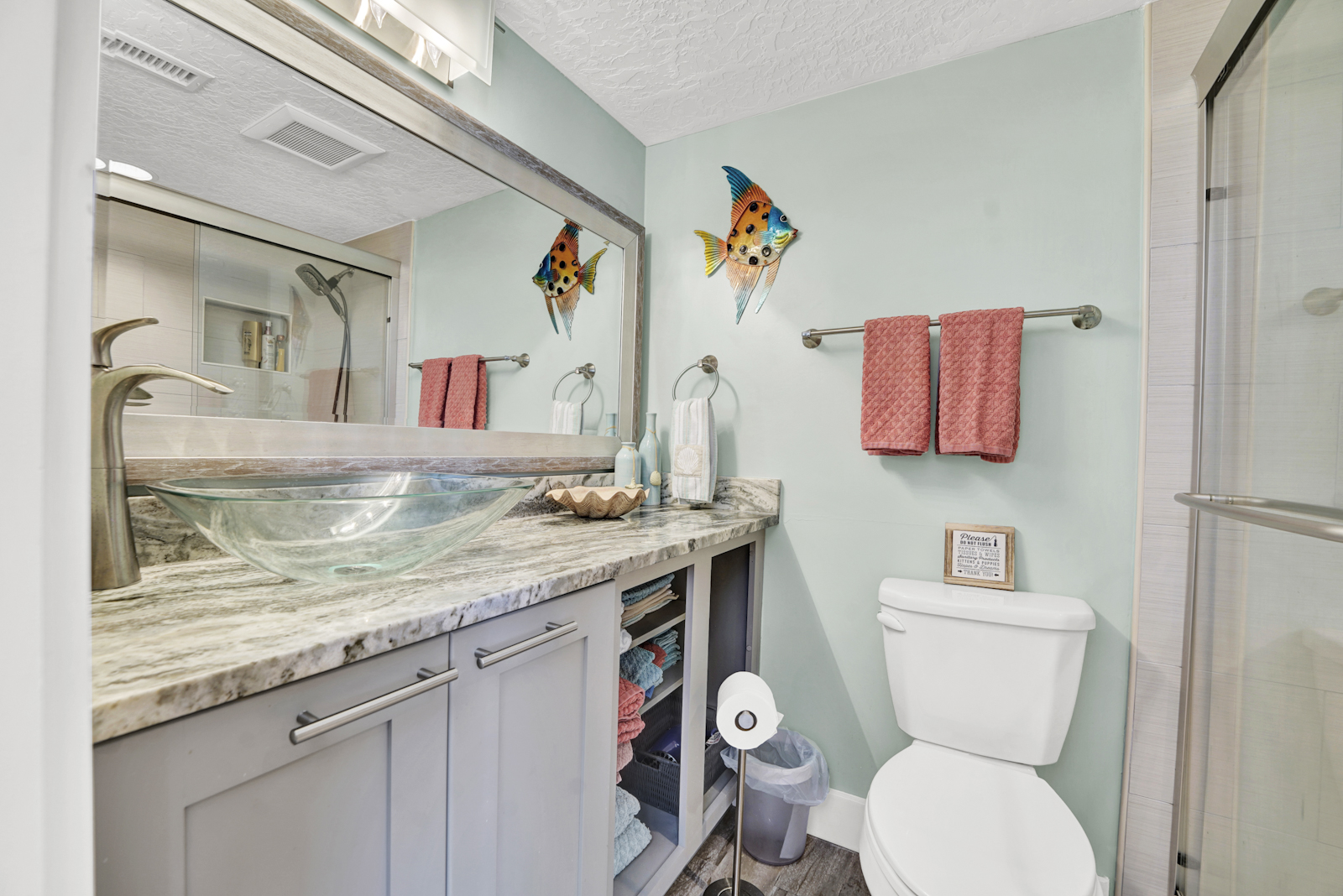 Second Guest Room Ensuite Bathroom