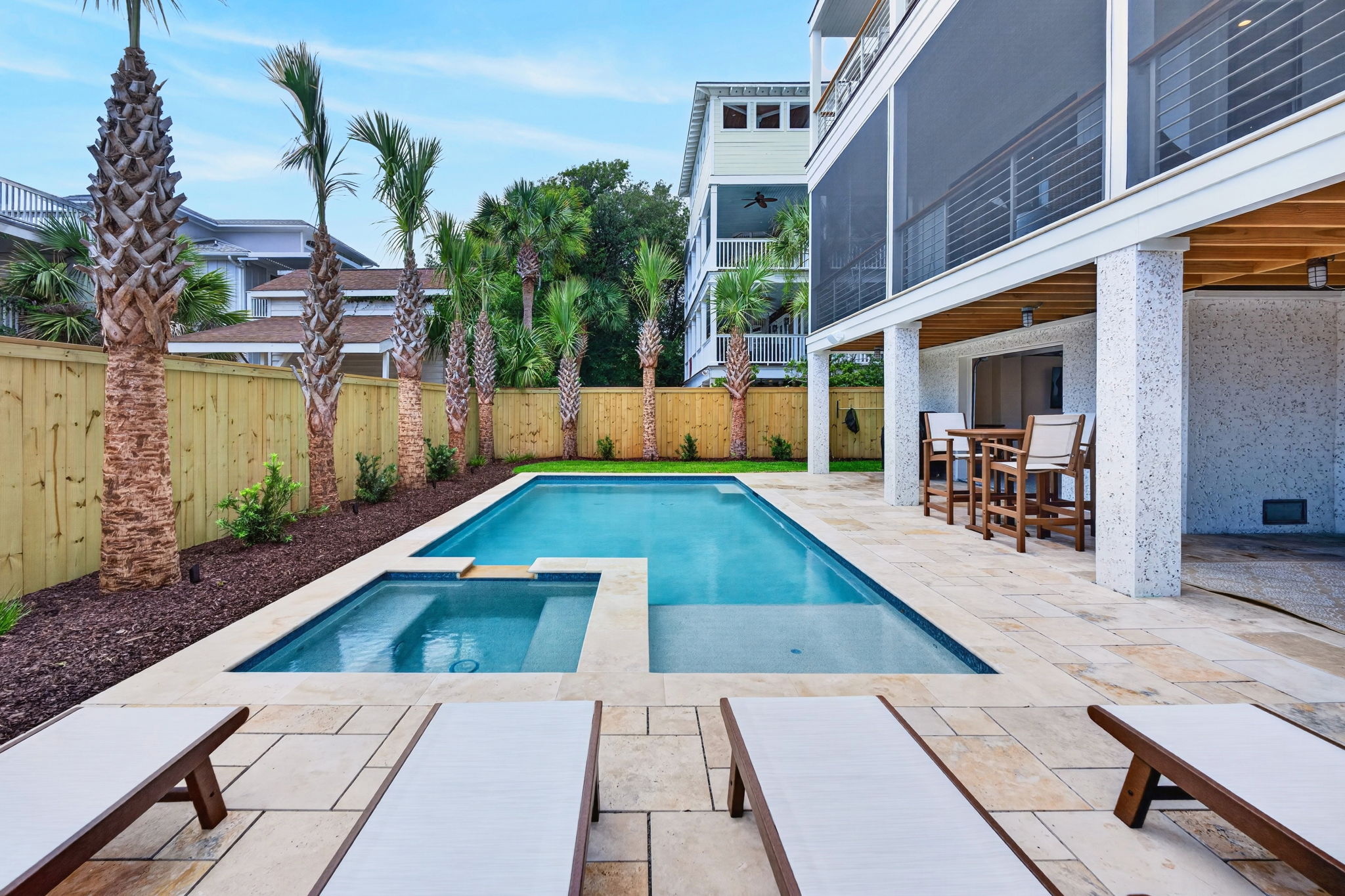 Private Pool | Tahanan Palms | 3 38th Ave | IOP Escapes