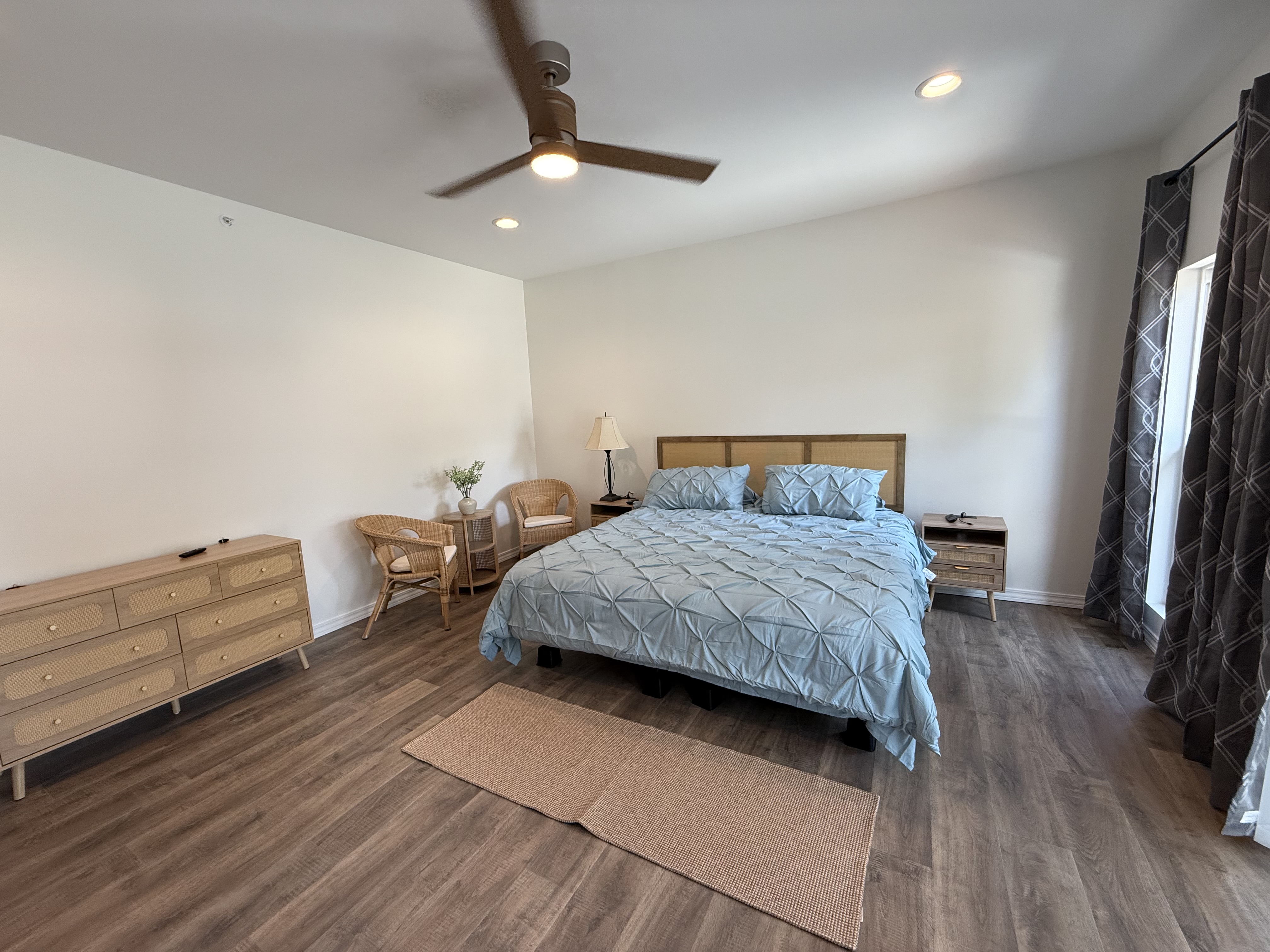 Master Bedroom comfortable with  adjustable split king bed