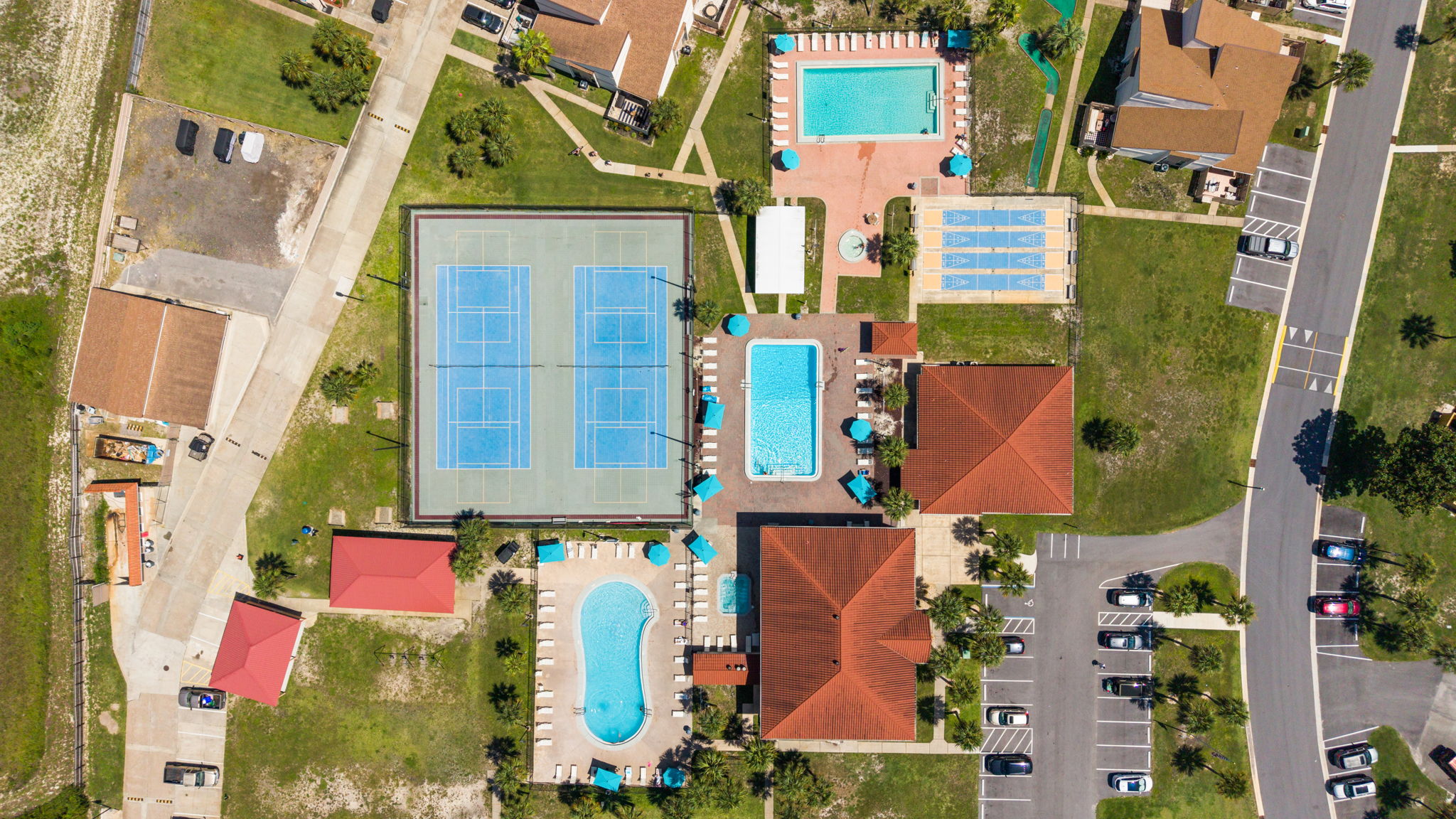 Aerial of Complex and Amenities