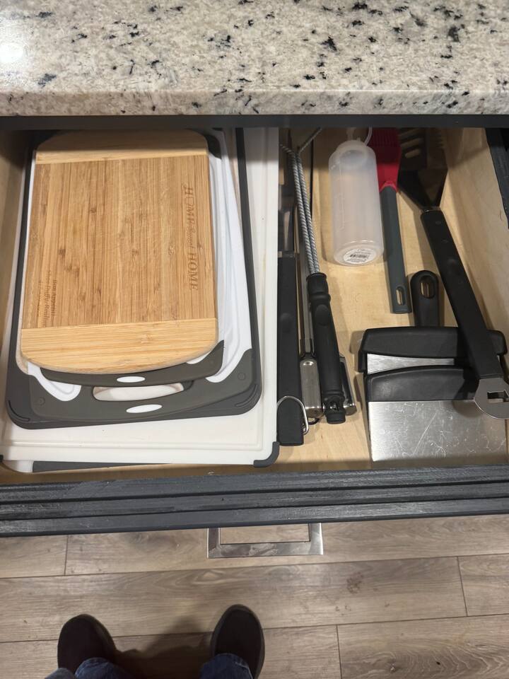Cutting/Serving Boards,  Griddle/Grilling Accessories