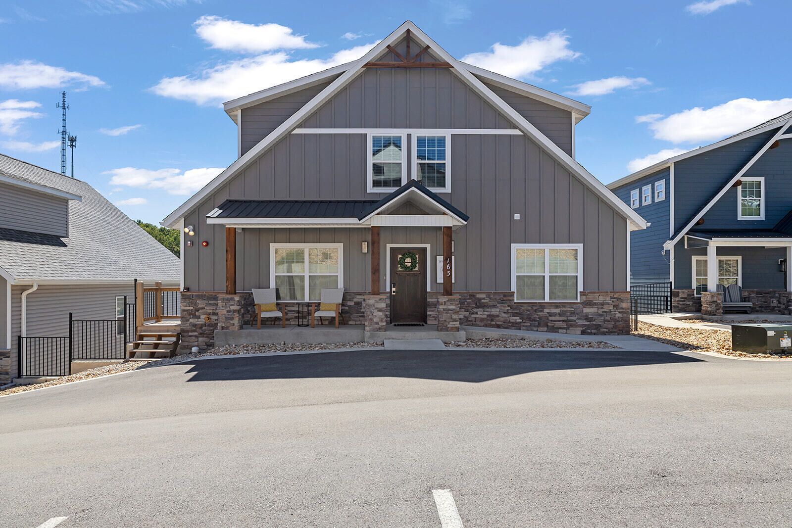 Summit Breeze Exterior