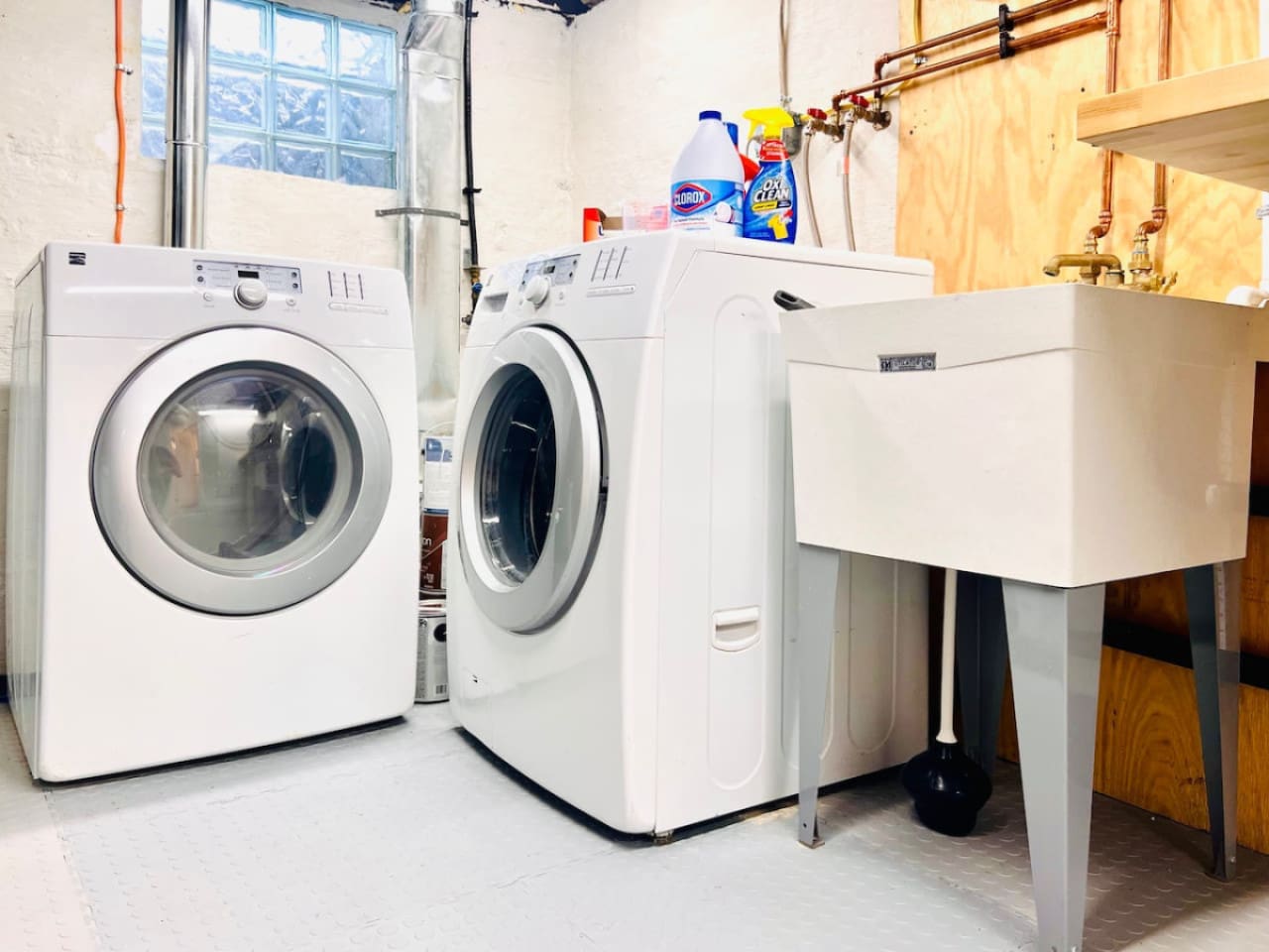 Convenient laundry area with a washer and dryer, making it easy to freshen up your clothes during your stay.