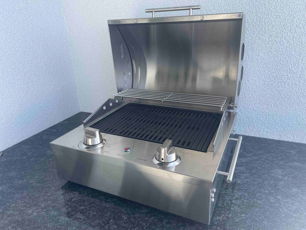 Outdoor grill