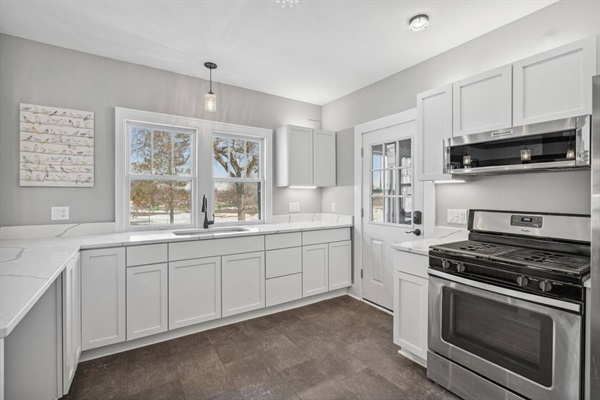 Spacious main level kitchen