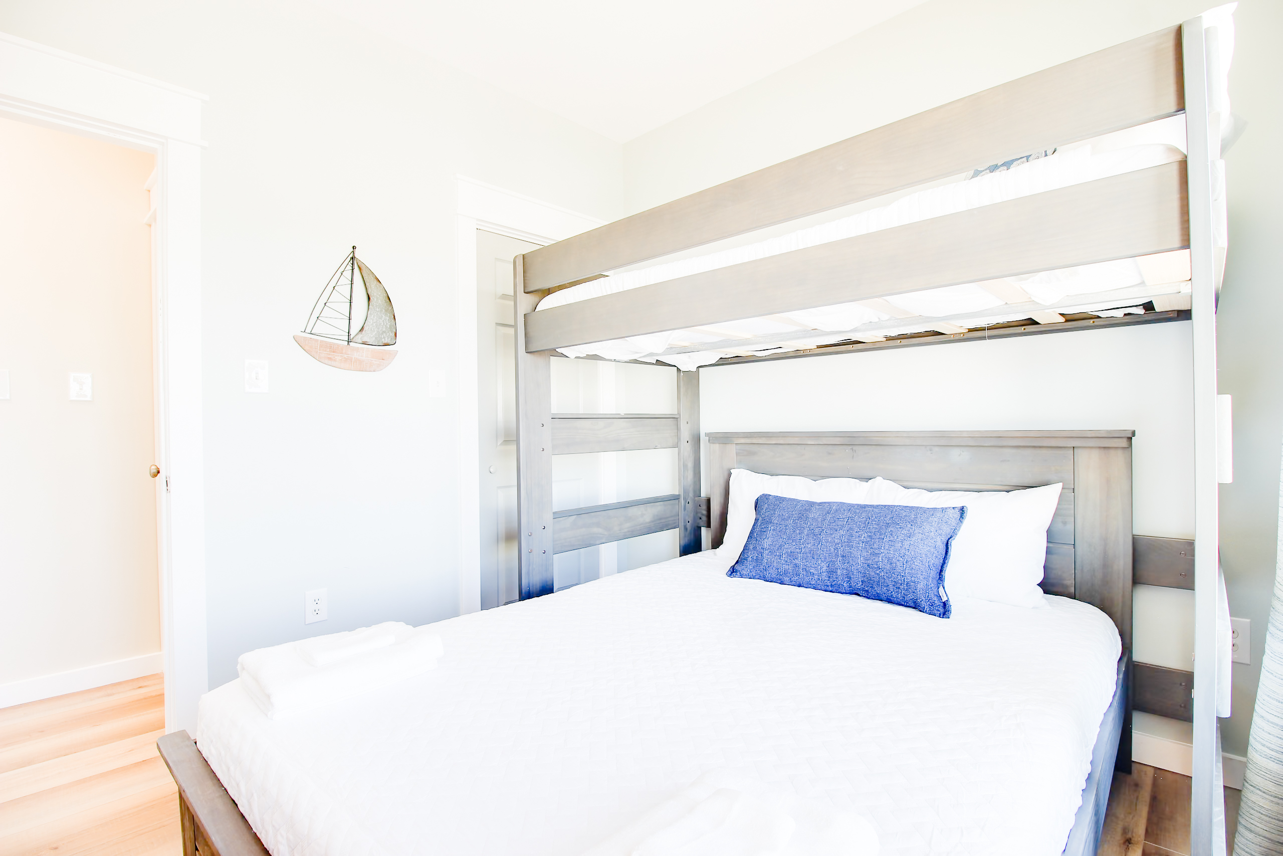 Bedroom 3 - Twin/Queen Bunk Bed