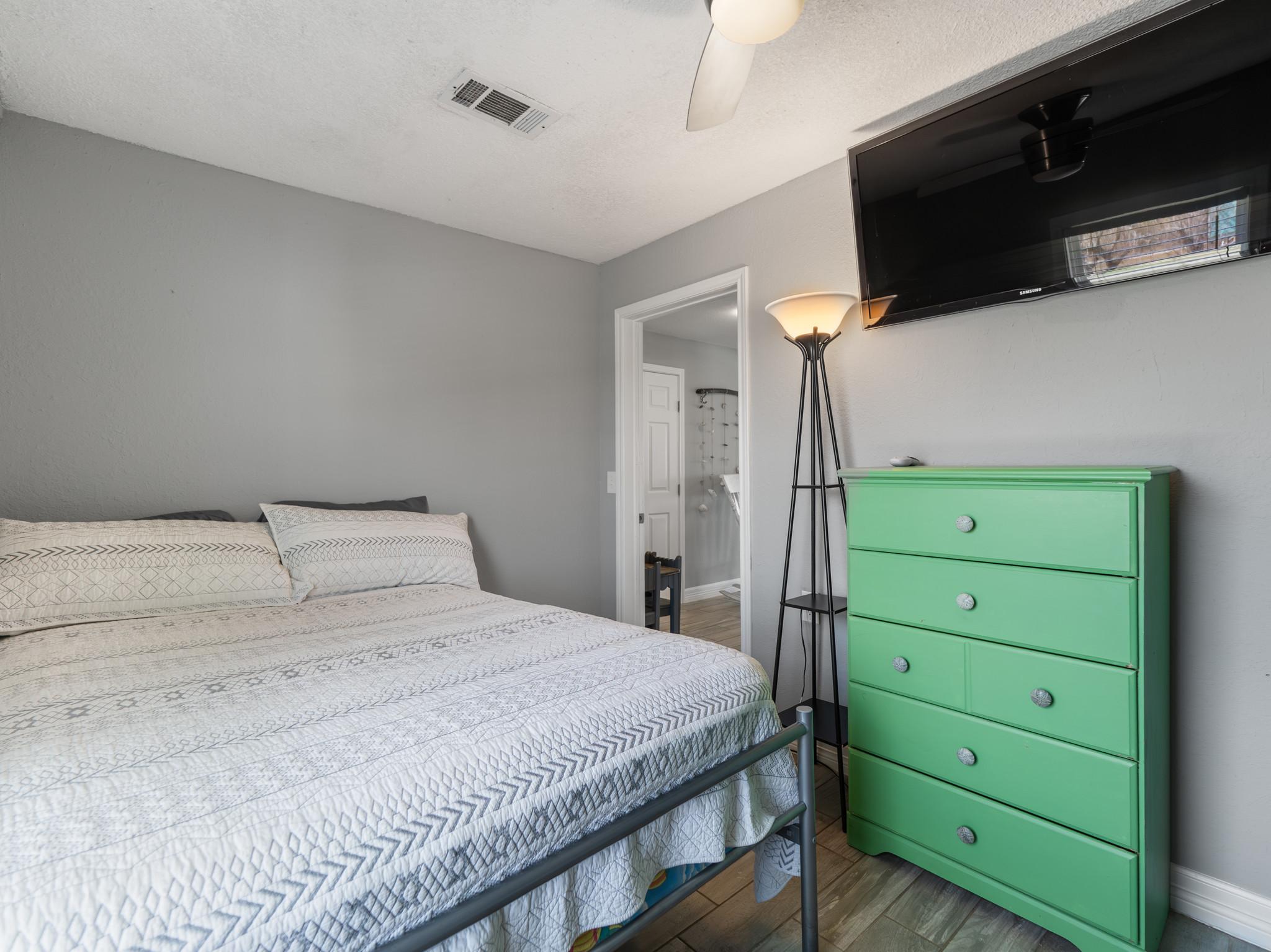 Bedroom 2(upstairs)