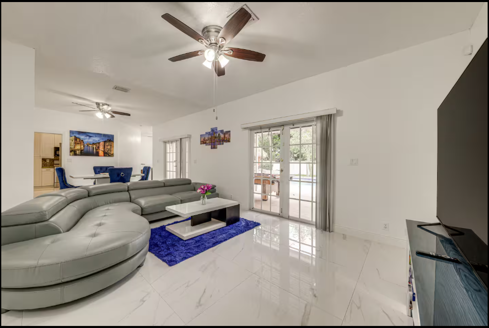 Living Room | 1st Floor