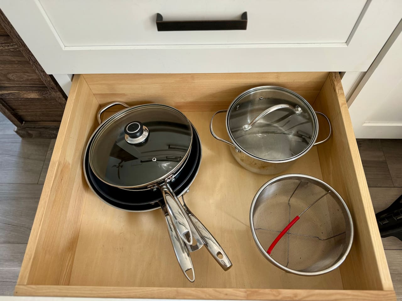 Everything you need for convenient cooking - pots and pans all within easy reach.