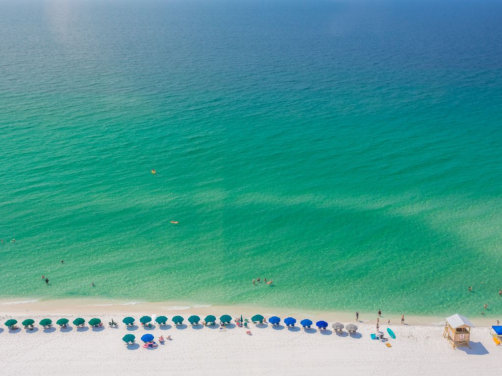 Navarre Beach: Pure White Sand & Crystal Water!