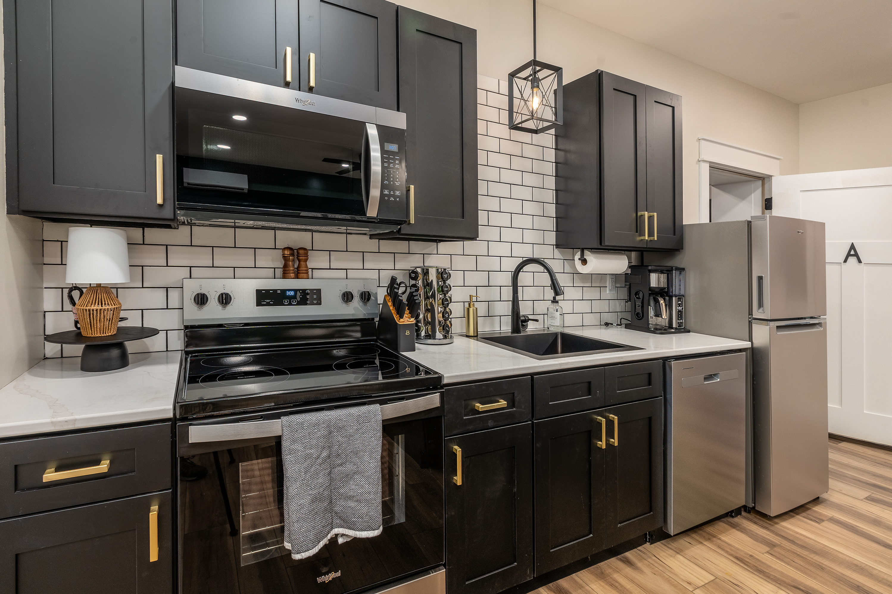 Just bring the groceries- Kitchen is fully stocked