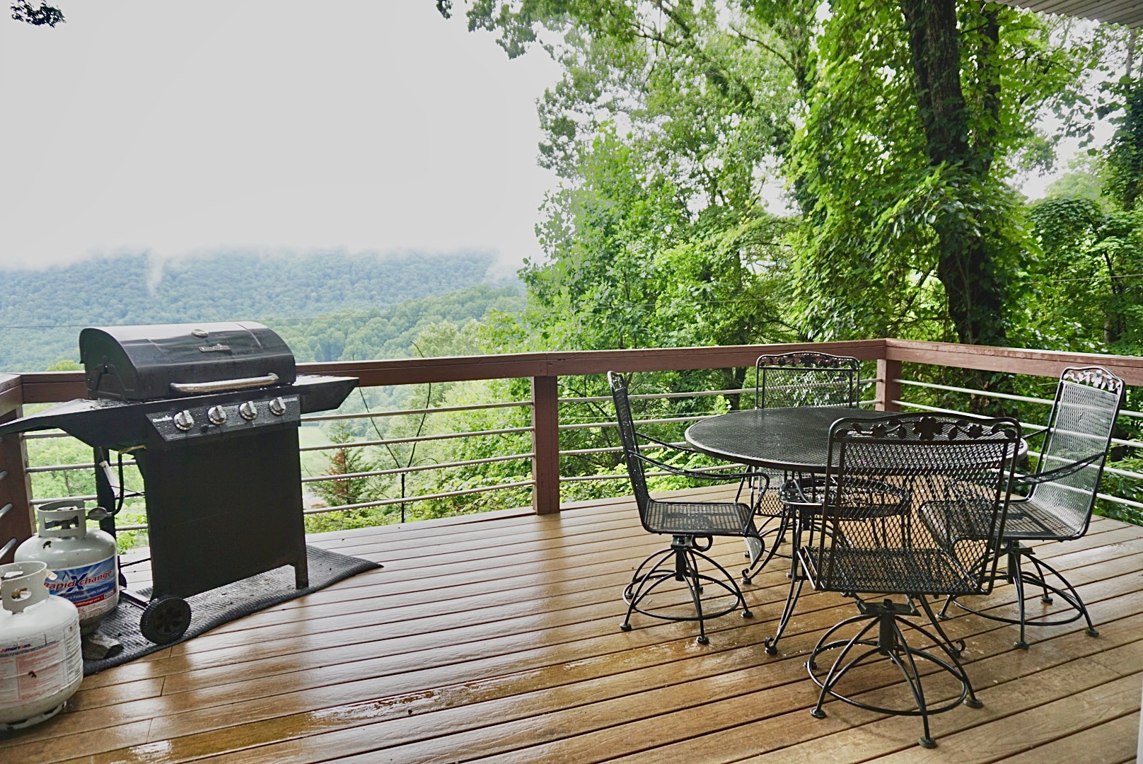 Deck Retreat: Sizzle up dinner on the grill while soaking in stunning mountain views!