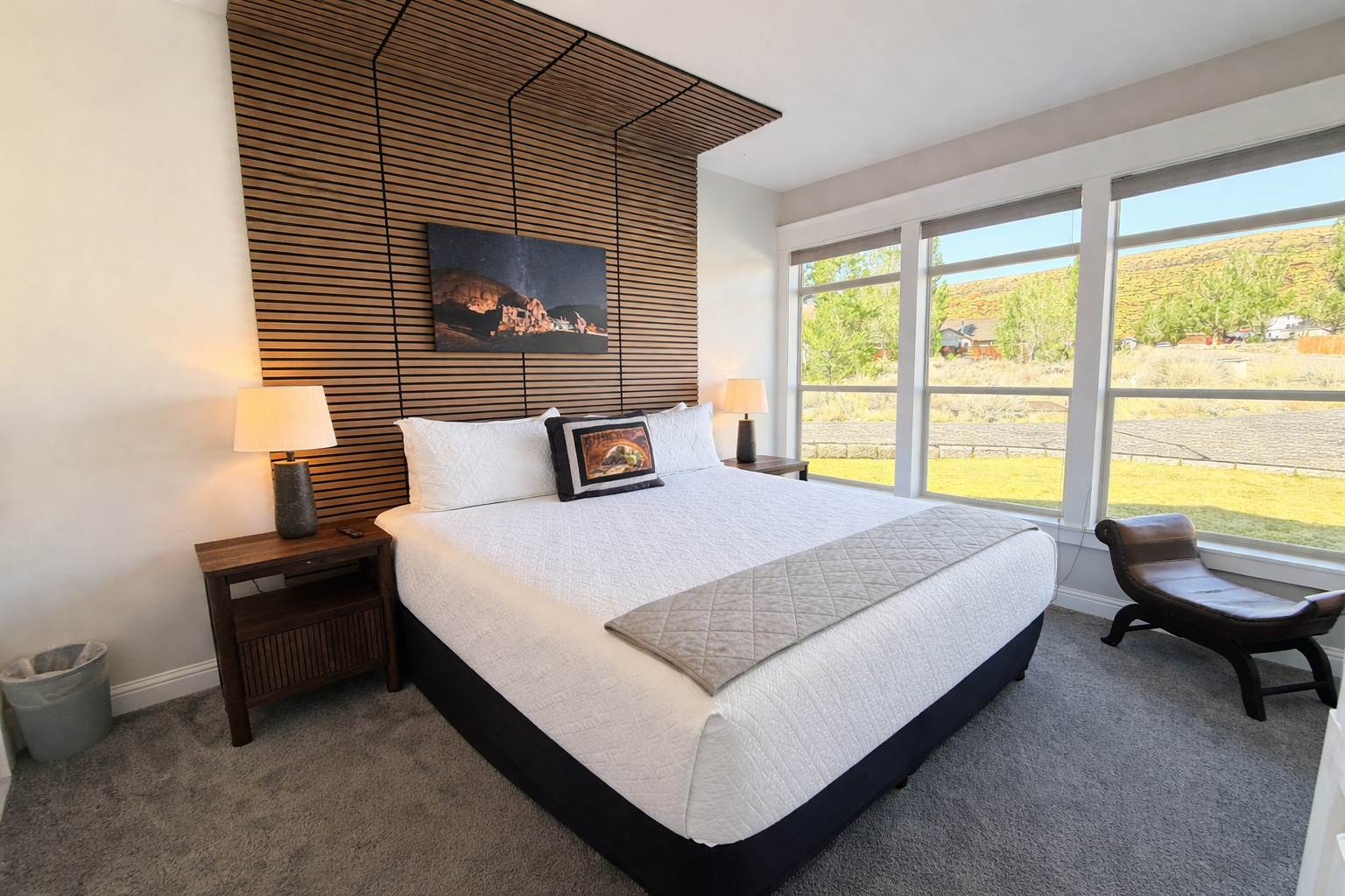 Guest Suite 3- King bed