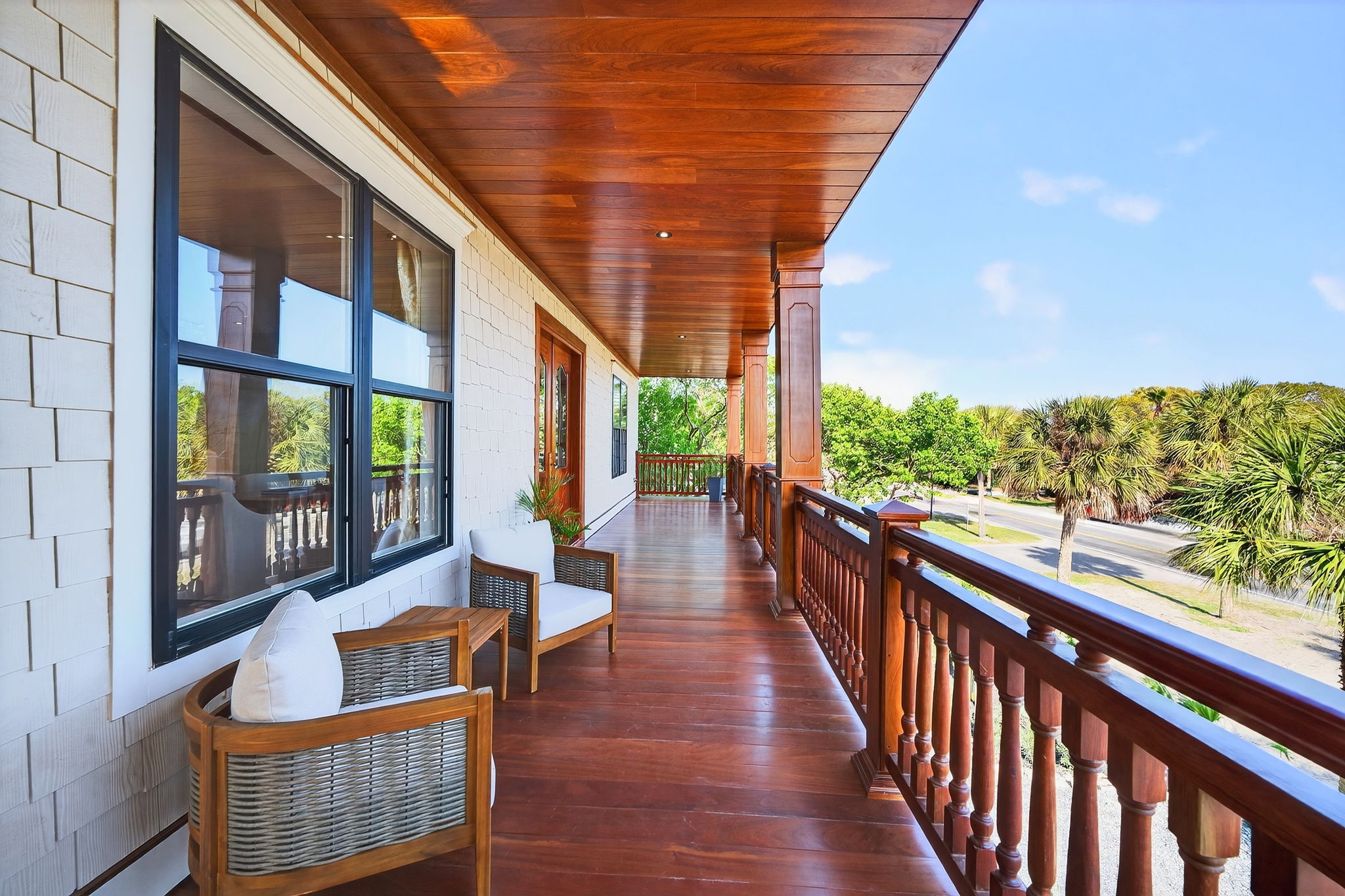 Front Porch | Rosewood Retreat | 2605 Palm Blvd, Isle of Palms, SC | IOP Escapes