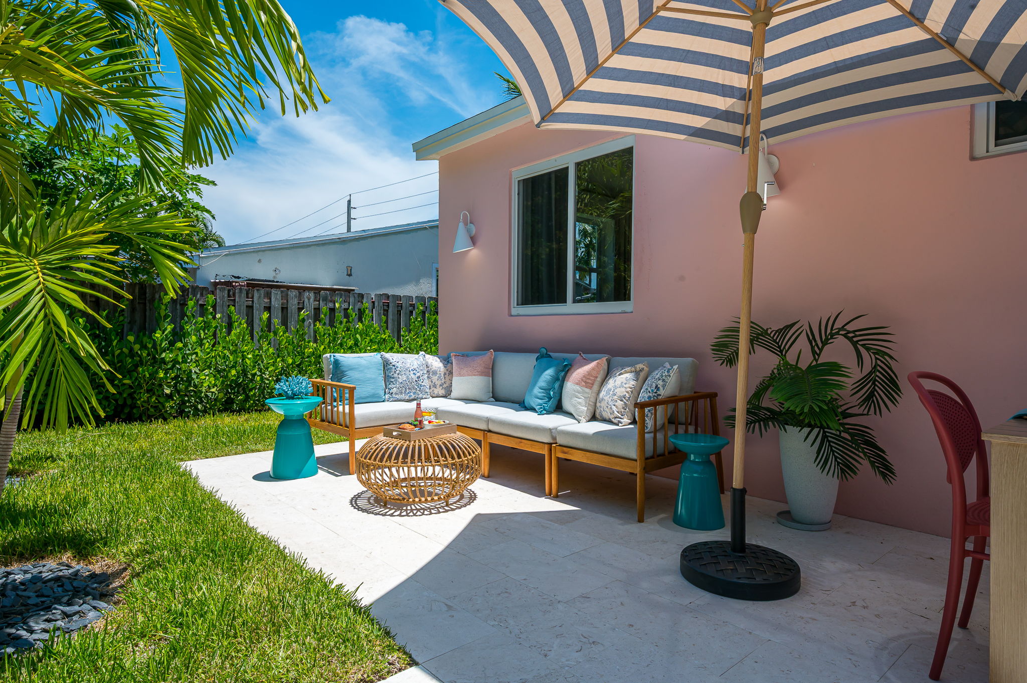 Your private tropical oasis awaits. Lounge poolside, dine al fresco under the palms, and soak up the Palm Beach sun in complete style and seclusion at The Coral Cabana.