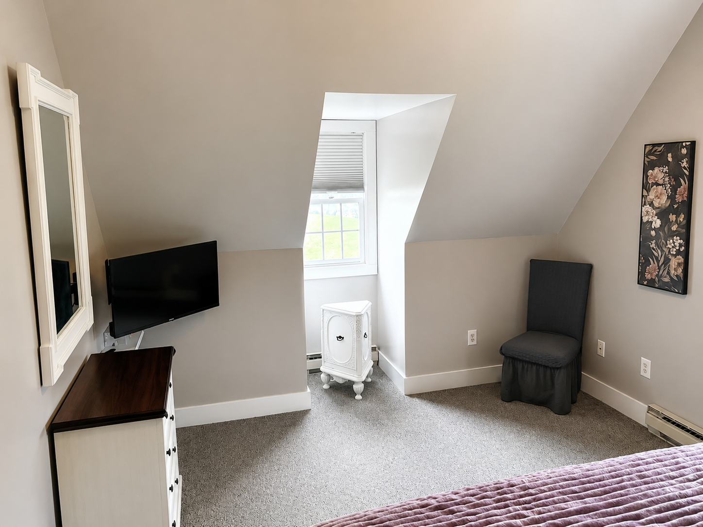 King bedroom with private bathroom